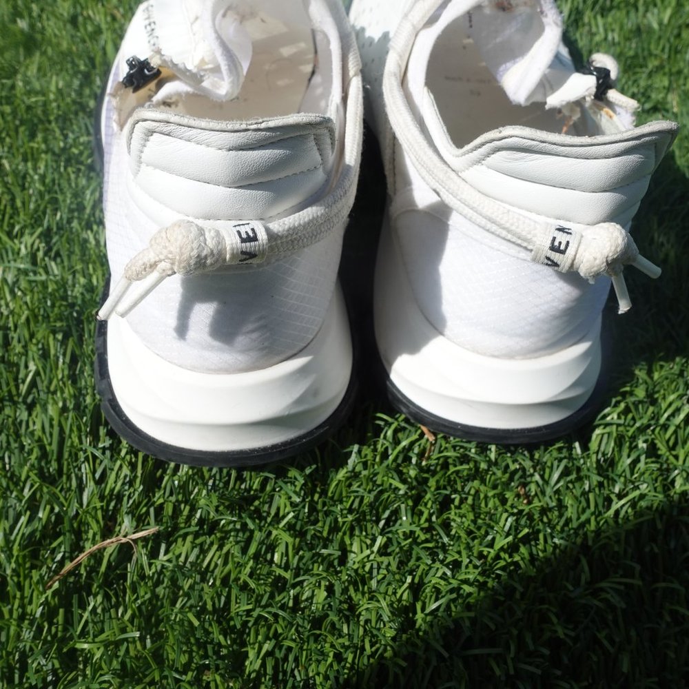 Womens Givenchy White Spectre Runner Zip Sneakers Givenchy - Picture 3 of 5